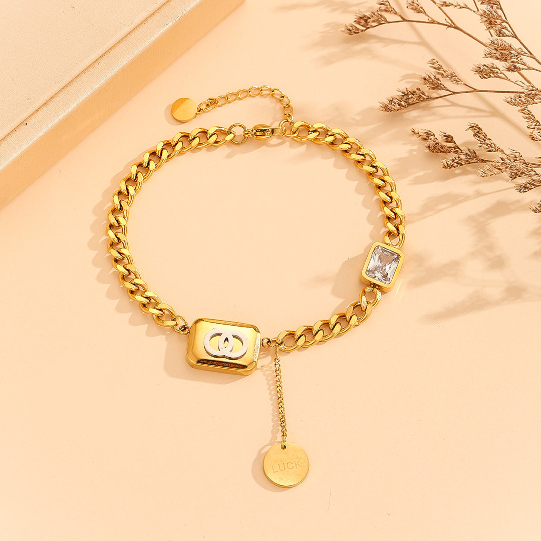 TrendsNex™  Radiant Mystique Gold Link Bracelet